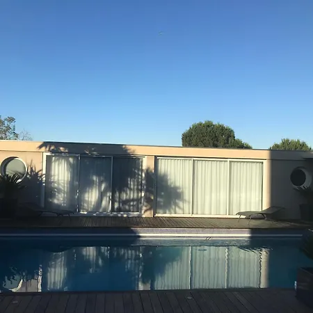 Holiday home Maison Piscine 4 Couchages